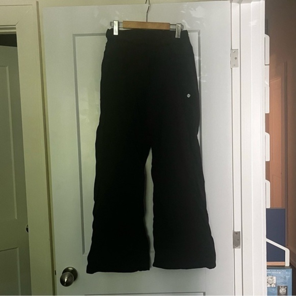 Lululemon nylon spandex relaxed fit dance pants